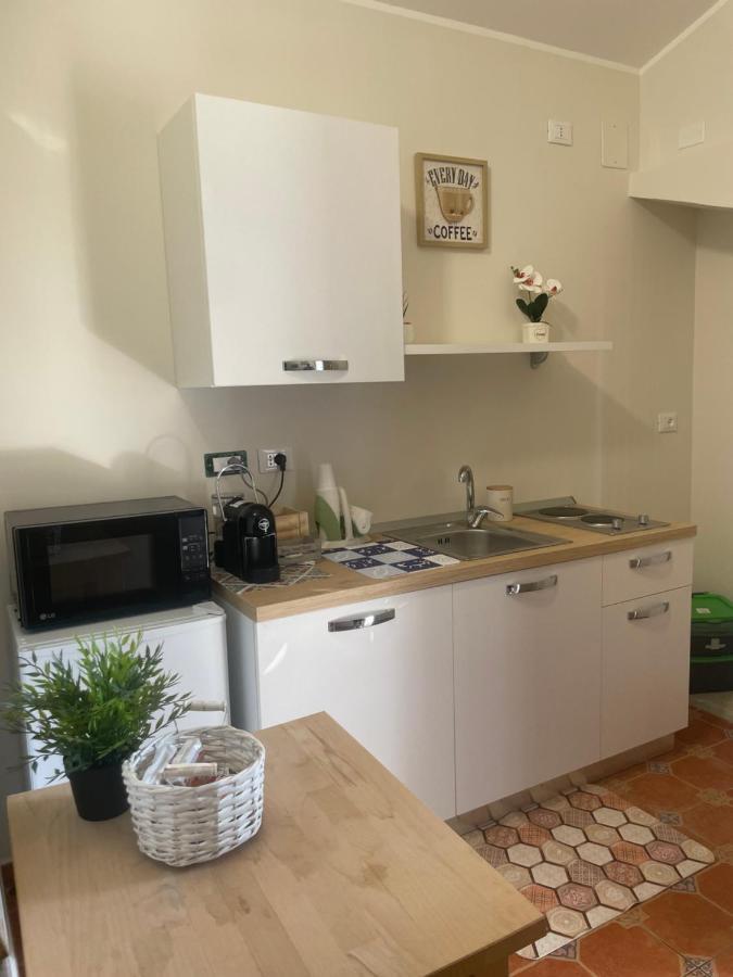B&B I 3 Mori Барчеллона-Поццо-ди-Готто Экстерьер фото