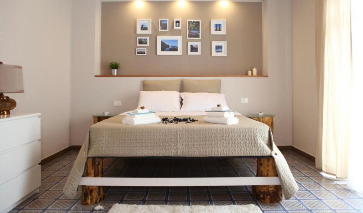 B&B I 3 Mori Барчеллона-Поццо-ди-Готто Экстерьер фото